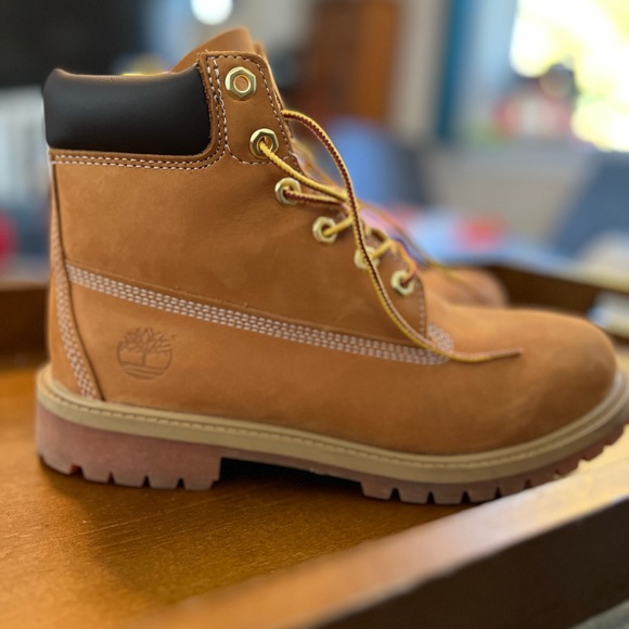 Men's 6" Padded Collar Medium Waterproof Boot SZ 7 - Picture 2 of 8